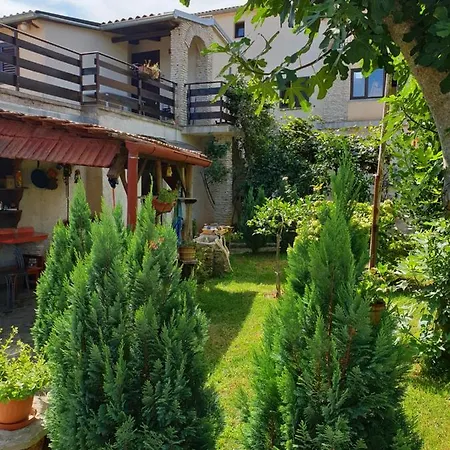 Helena Apartment