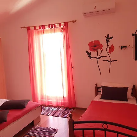 Helena Apartmán *